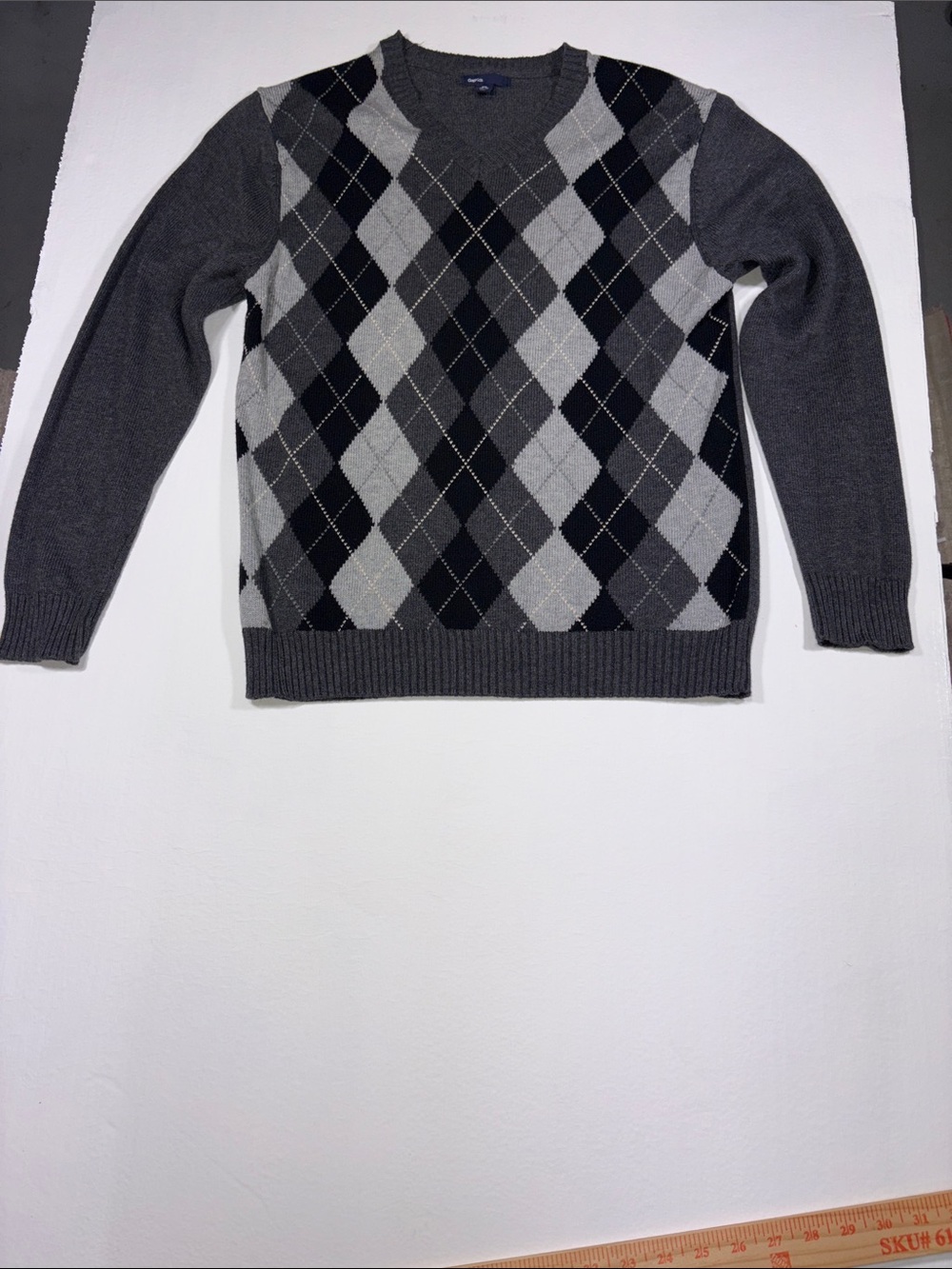 GAP Bor’s Gray and Black Argyle V-Neck Sweater